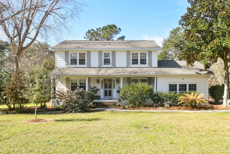 1075 Cottingham Dr, Mount Pleasant, SC 29464
