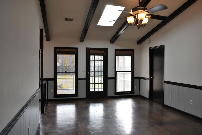 406 Cherokee Dr, Summerville, SC 29483