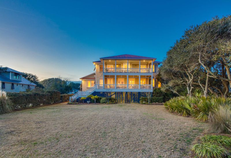 2500 Palm Blvd, Isle Of Palms, SC 29451