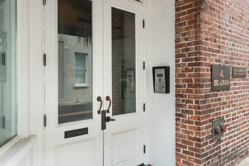 4 Beaufain St #305, Charleston, SC 29401