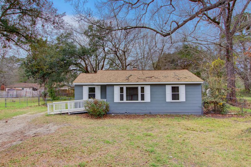 7637 Selma St, North Charleston, SC 29420
