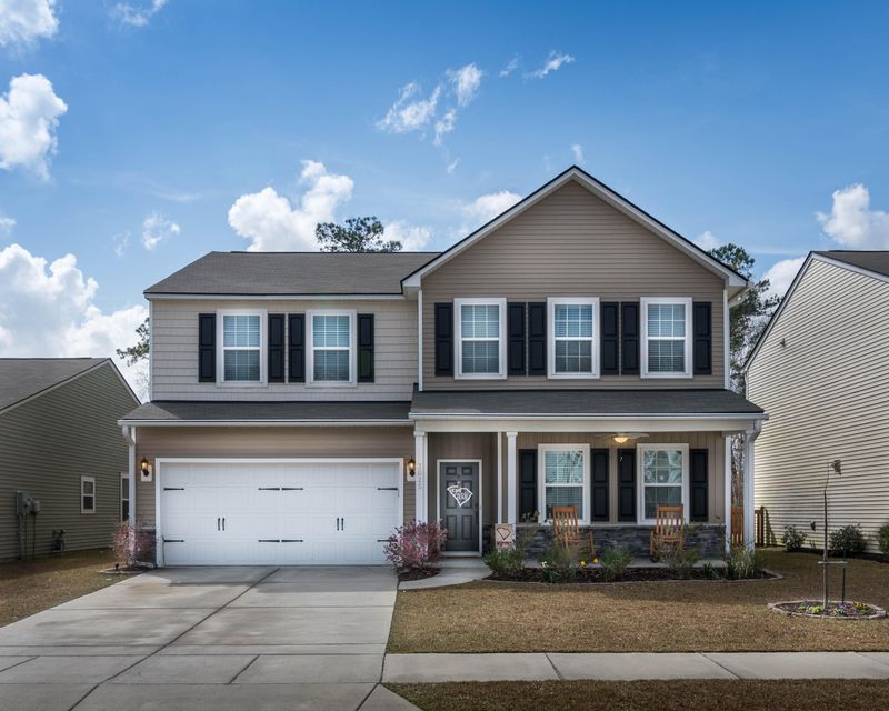 3025 Memorial Dr, Charleston, SC 29414