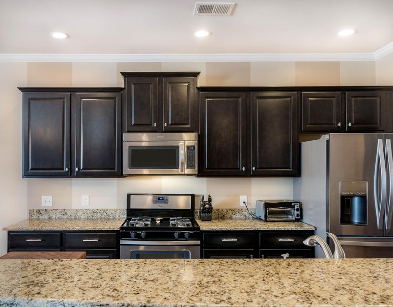 3025 Memorial Dr, Charleston, SC 29414