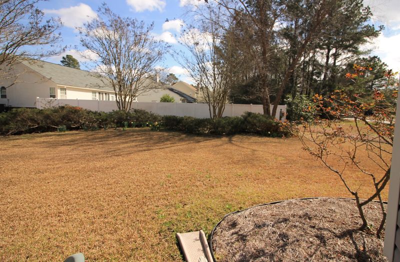 5495 Altamaha Dr, Charleston, SC 29420