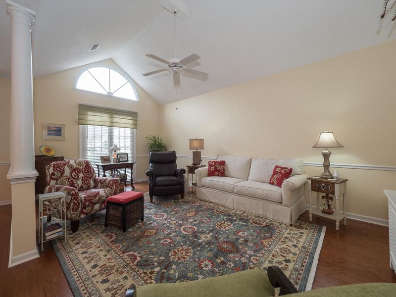 9043 Hackney Ct, North Charleston, SC 29406