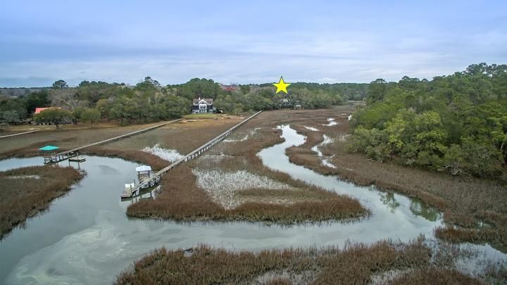 6556 Southmount Rd, Wadmalaw Island, SC 29487