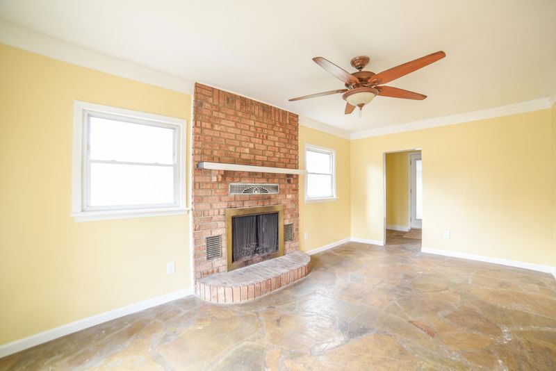 10 Montclair Ave, Goose Creek, SC 29445