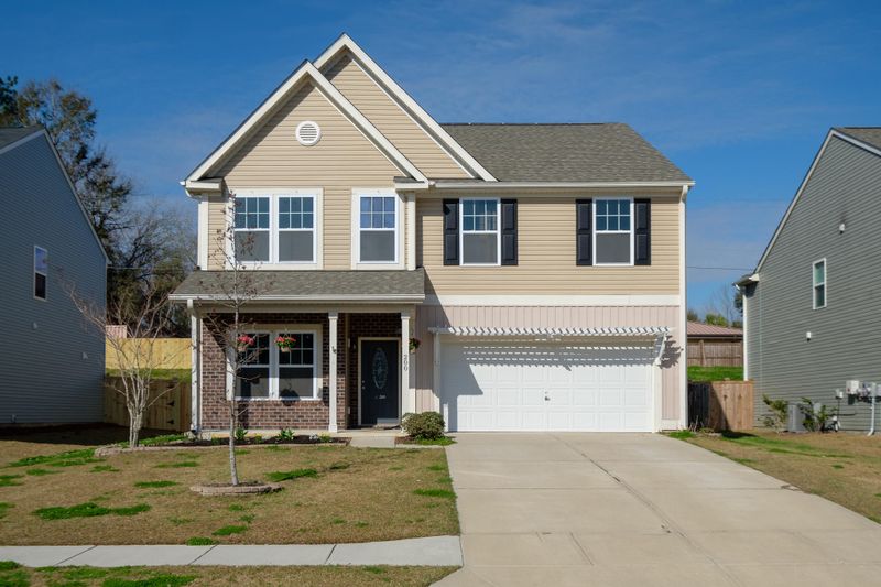 200 Medford Dr, Summerville, SC 29485