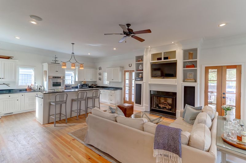 79 Alberta Ave, Charleston, SC 29403