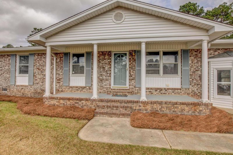 121 Azalea Rd, Goose Creek, SC 29445