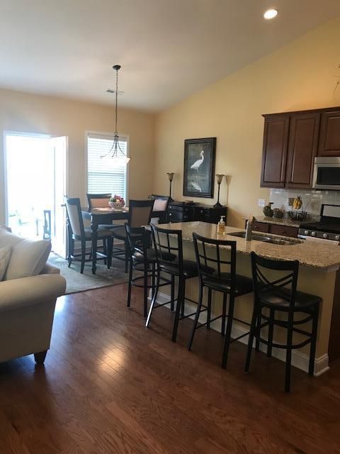 1822 Chickasaw Dr, Charleston, SC 29414