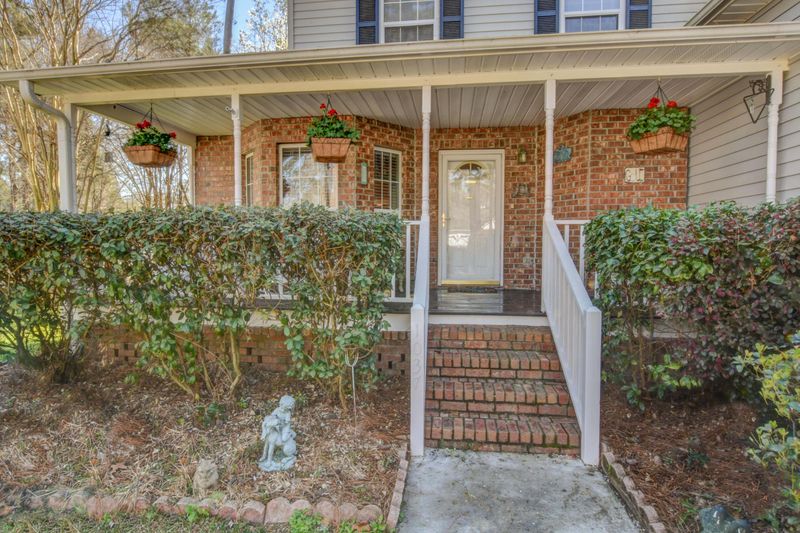 1037 Shinnecock Hill Ct, Summerville, SC 29483