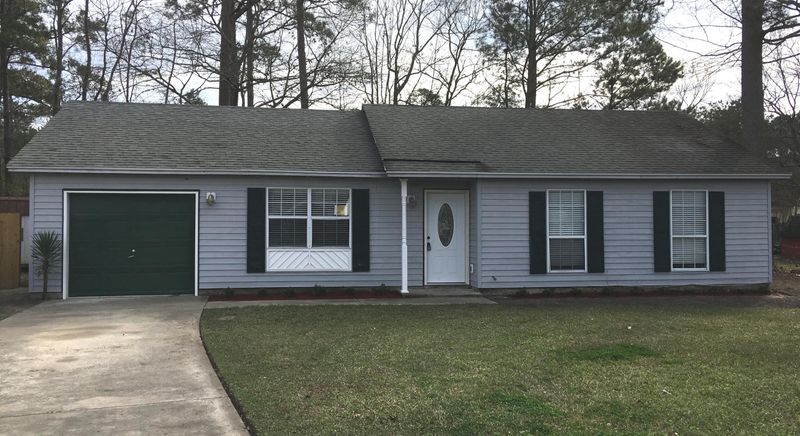 2744 Donner Ave, North Charleston, SC 29406
