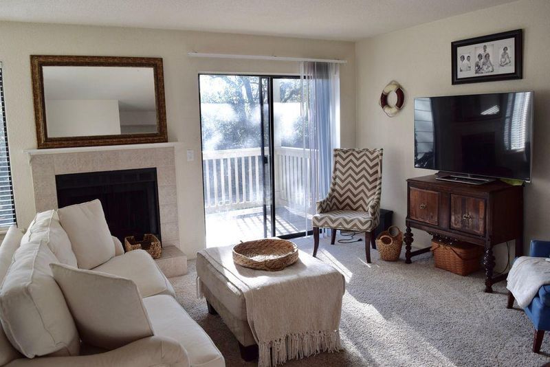 1481 Center St #605, Mount Pleasant, SC 29464