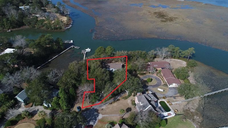 304 N Hobcaw Dr, Mount Pleasant, SC 29464