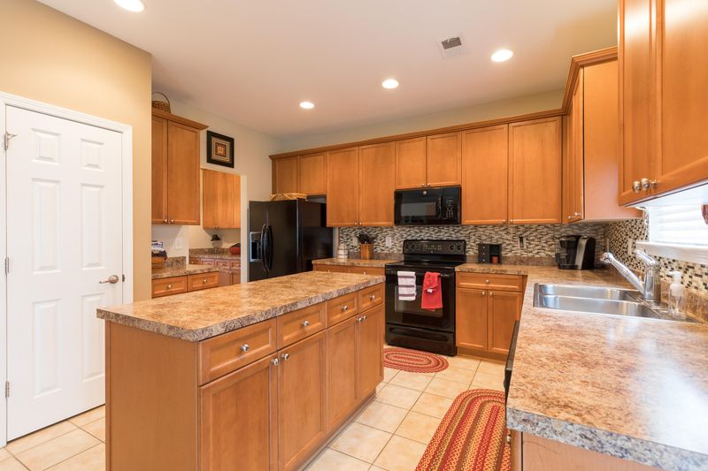 3025 Argyll Dr, Summerville, SC 29483