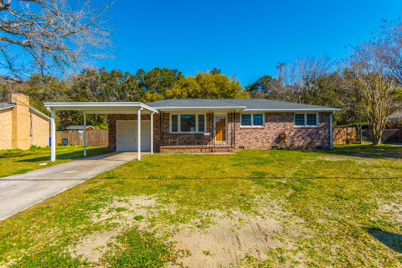 622 Schooner Rd, Charleston, SC 29412