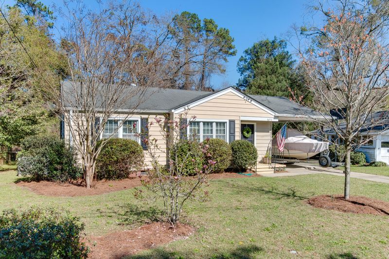 5072 Walker St, North Charleston, SC 29405