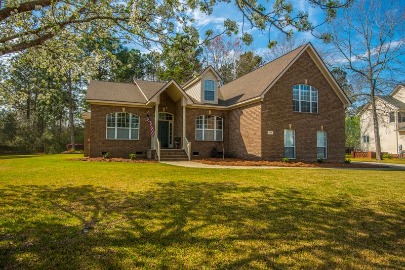 109 Castle Harbor Dr, Summerville, SC 29483