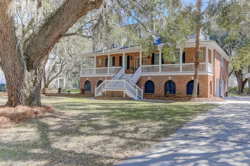 416 Brown Pelican Dr, Charleston, SC 29492