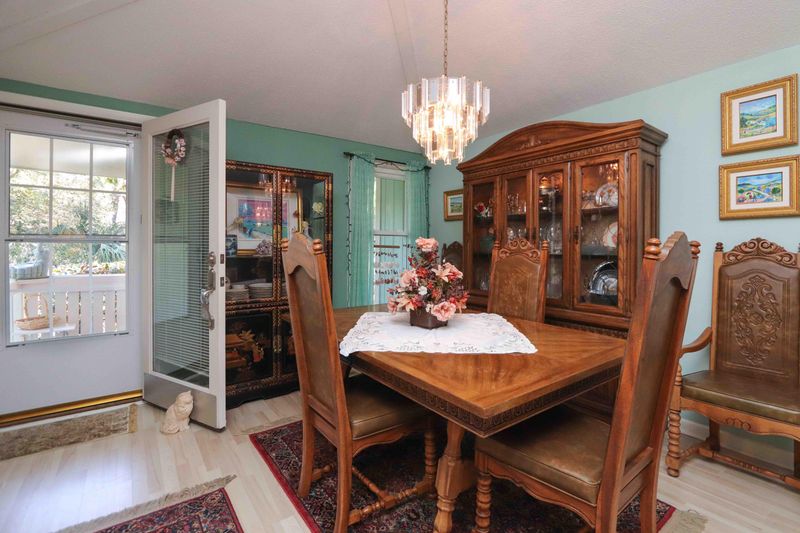 3 Twin Oaks Ln, Isle Of Palms, SC 29451
