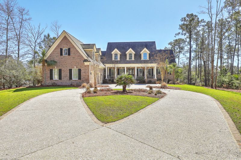 2077 Shell Ring Cir, Mount Pleasant, SC 29466