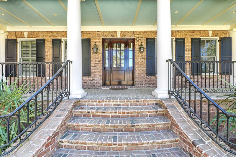 2077 Shell Ring Cir, Mount Pleasant, SC 29466