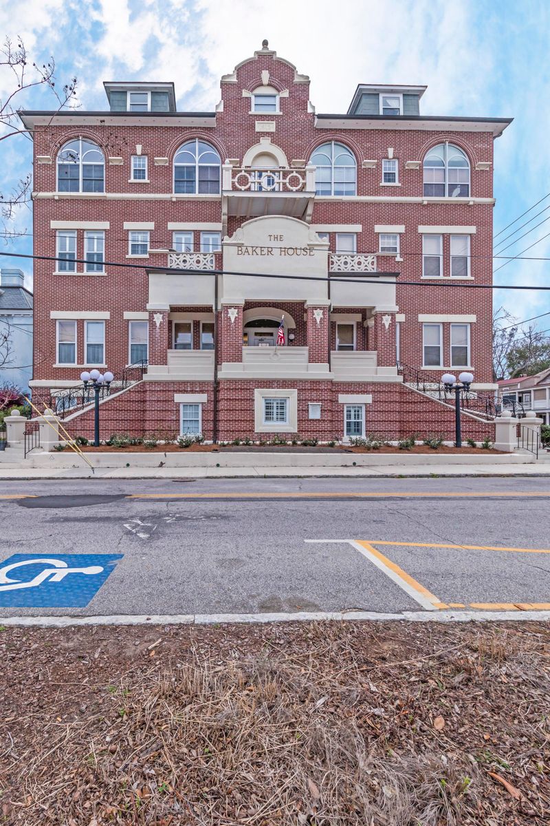 55 Ashley Ave #8, Charleston, SC 29401