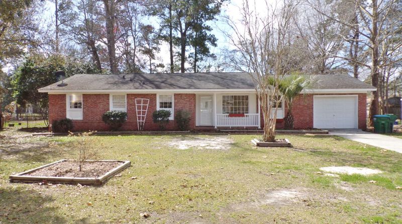 108 Six Iron Ln, Summerville, SC 29483