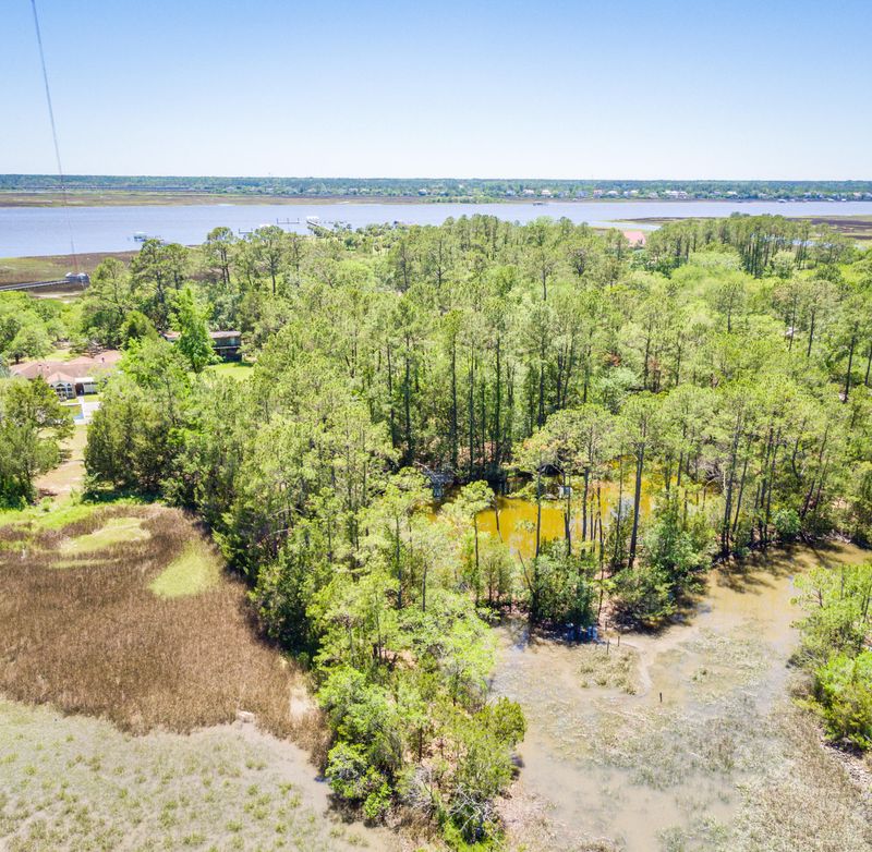 212 Wappoo Rd, Charleston, SC 29407