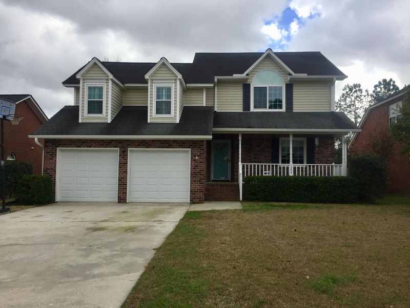1304 Woodpecker Ln, Hanahan, SC 29410