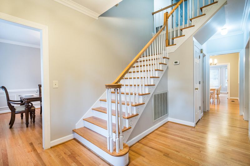 102 Leighton Ct, Summerville, SC 29485