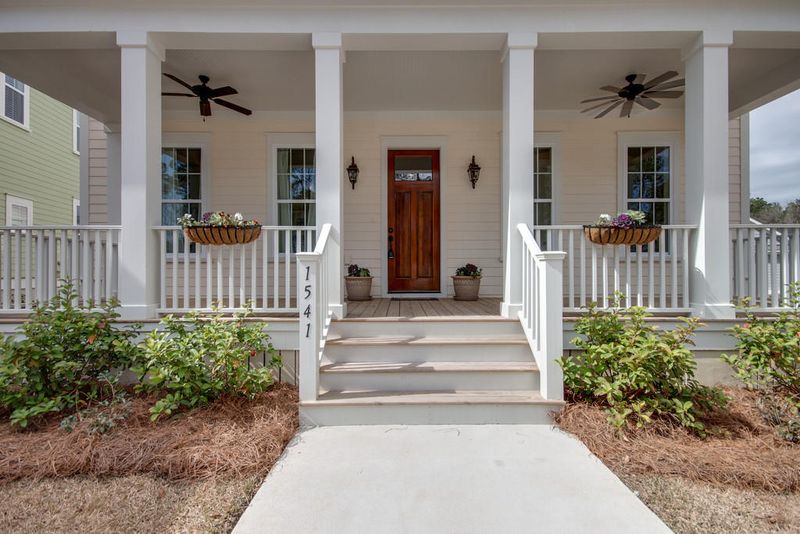 1560 Cranes Nest Rd, Mount Pleasant, SC 29466