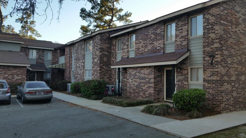 715 Andrea Ln, Hanahan, SC 29410