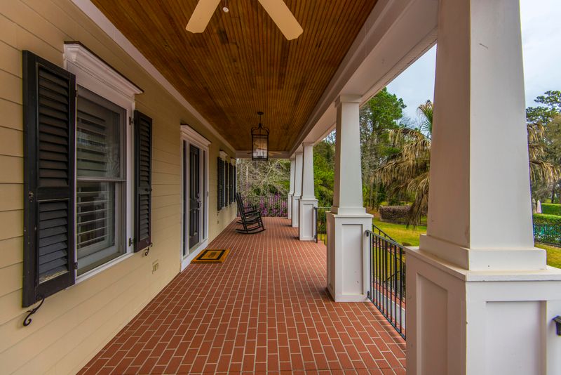 107 Oak Village Ln, Summerville, SC 29483