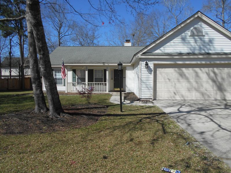 109 Amberside Dr, Goose Creek, SC 29445