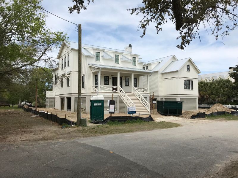 2 Citadel St, Sullivans Island, SC 29482