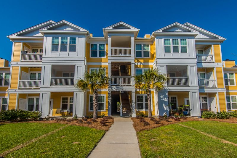2113 Chatelain Way, Mount Pleasant, SC 29464