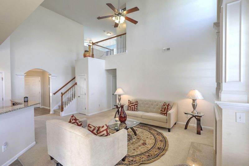 469 Green Park Ln, Goose Creek, SC 29445