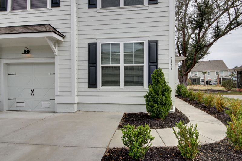 2148 Oyster Reef Ln, Mount Pleasant, SC 29466