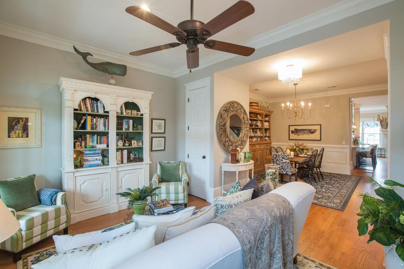 306 Island Park Dr, Charleston, SC 29492