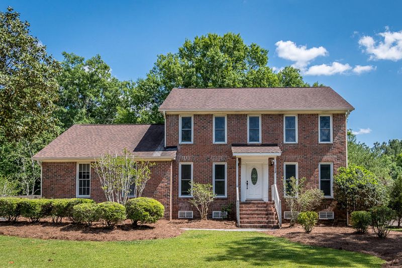 213 Hampton Dr, Summerville, SC 29485