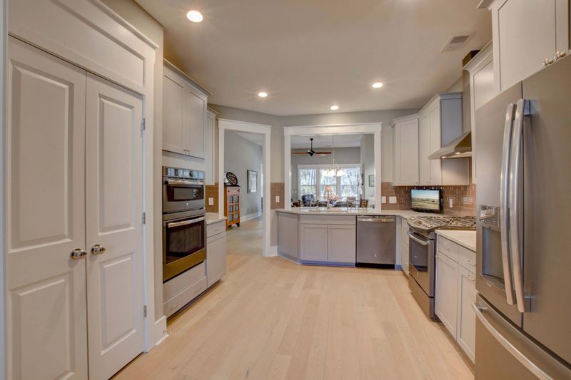 3033 Cross Vine Ln, Summerville, SC 29483