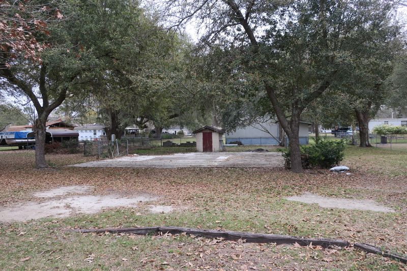 515 Hildebrand Dr, Bonneau, SC 29431