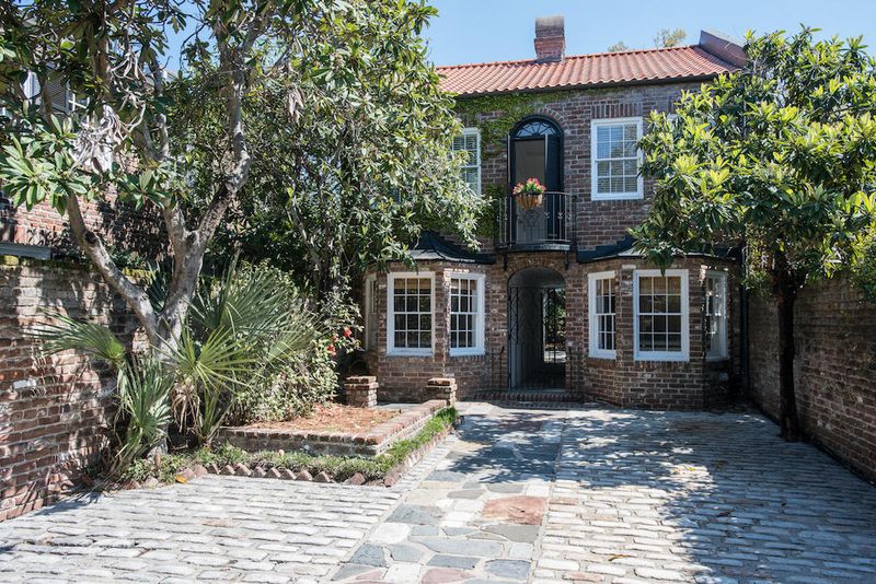 12 Bedons Al, Charleston, SC 29401