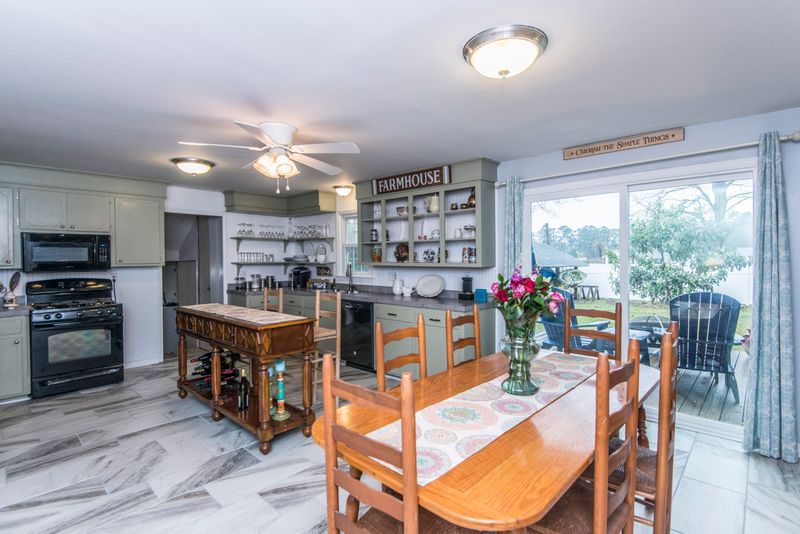 106 Cannon Ave, Goose Creek, SC 29445