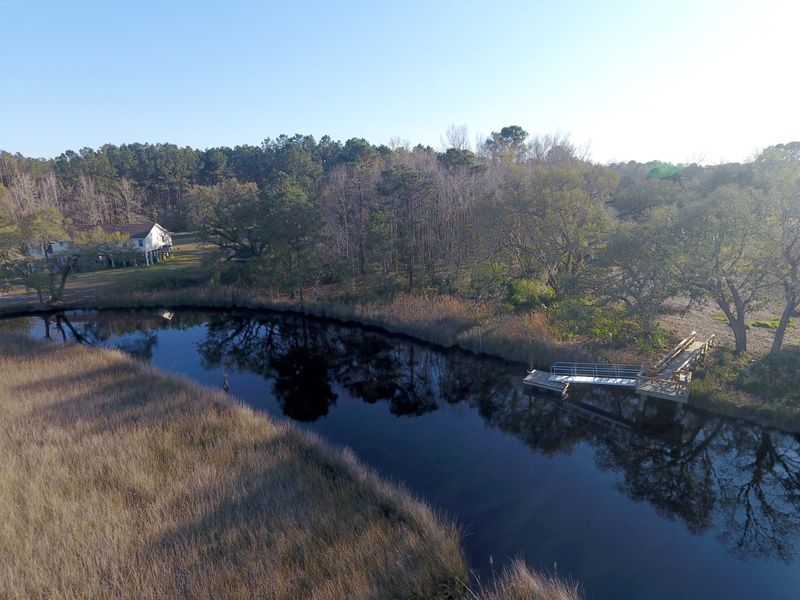 8679 Doar Rd, Awendaw, SC 29429