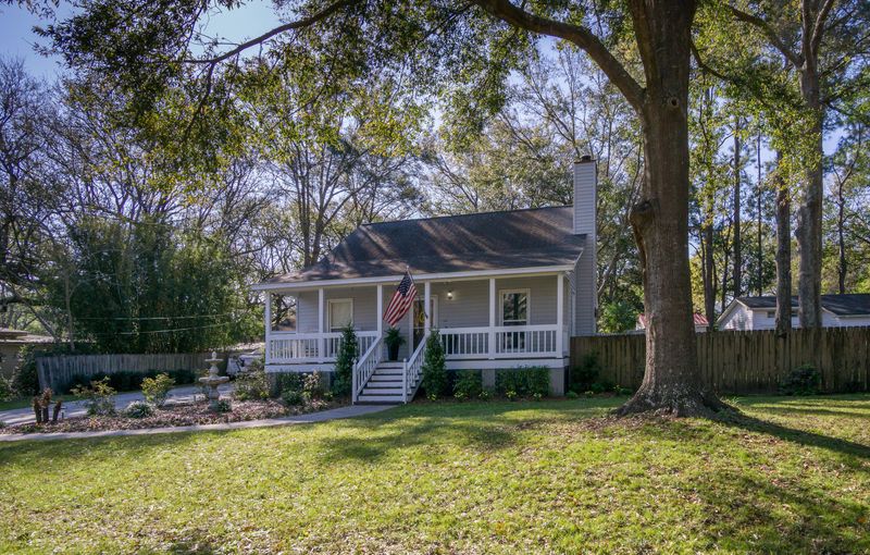 916 Darwin St, Charleston, SC 29412