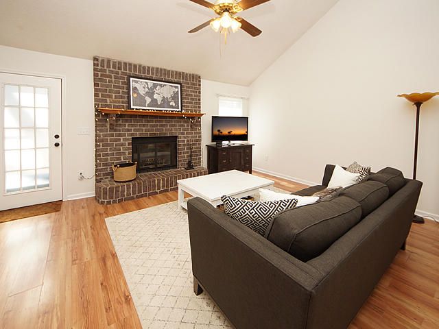 101 Springfield Pl, Goose Creek, SC 29445