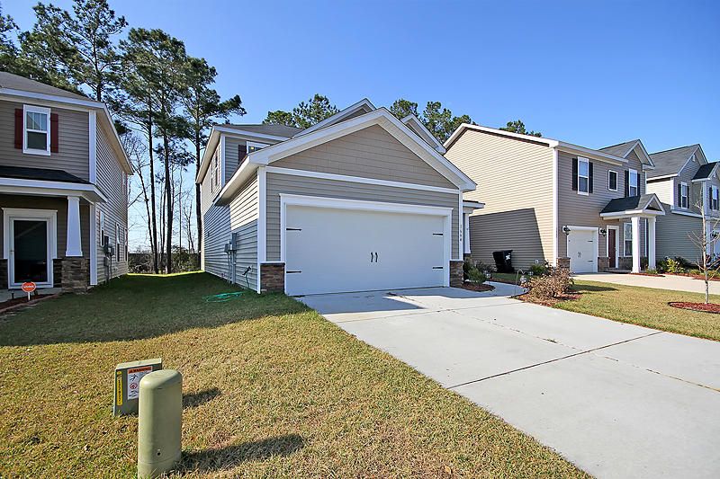 1664 Eider Down Dr, Summerville, SC 29483
